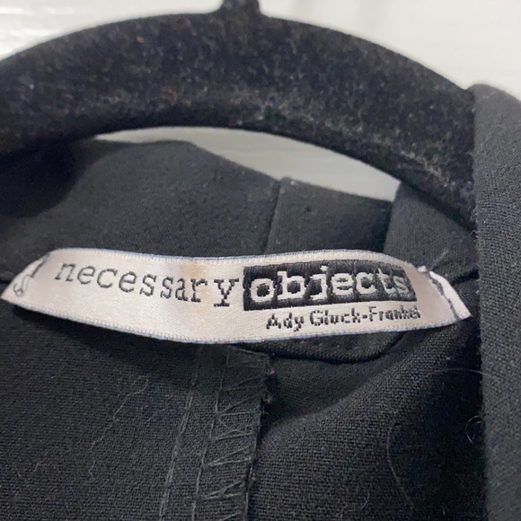 Super flattering top necessary objects brand sz small - Picture 2 of 3